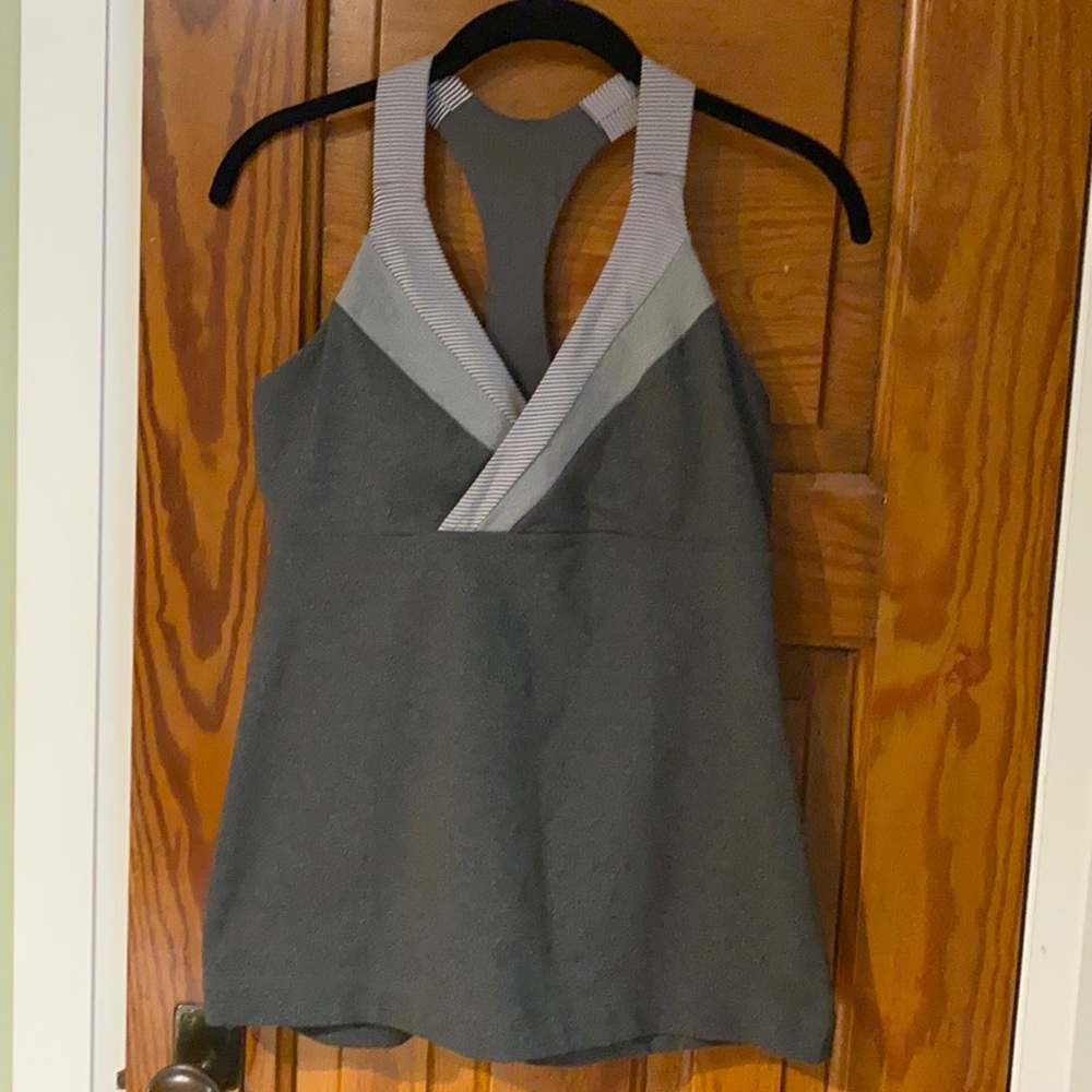 Like new lululemon tank